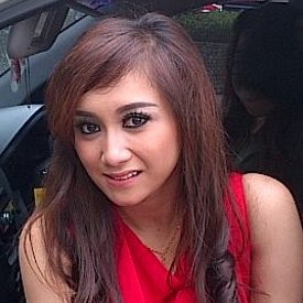 Lepas Jilbab, Sefti Sanustika Tak Laku di Kampanye Pemilu