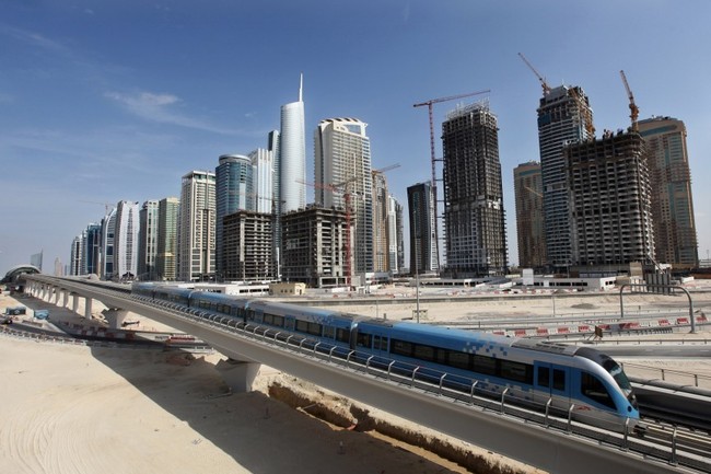 Sisi Gelap Gemerlapnya Ekonomi Dubai
