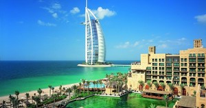 Sisi Gelap Gemerlapnya Ekonomi Dubai