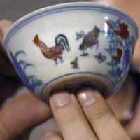 Cangkir Mungil Dinasti Ming Pecahkan Rekor Lelang Senilai Rp 413 Miliar