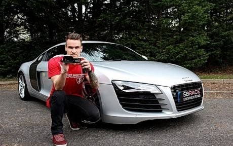 Iseng-iseng Berbuah Mobil Sport