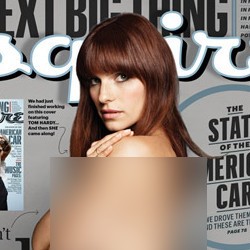 Aktris Lake Bell Pose Telanjang untuk Sampul Majalah Pria