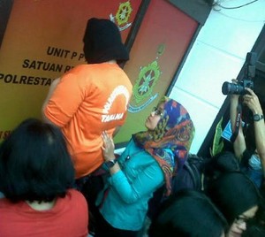 Dua ABG Asal Bandung Dipaksa Kerja Jadi PL Plus di Palembang