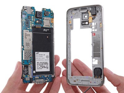 Membongkar Jeroan Galaxy S5