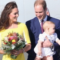 Tiba di Australia, Pangeran William dan Keluarga Disambut Meriah