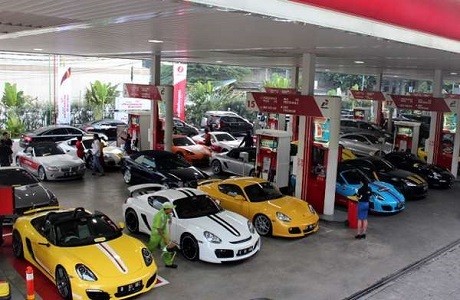 PPnBM Naik, Orang Tajir Setop Belanja Ferrari?