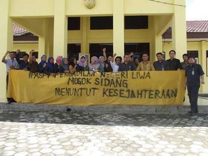 Mogok Kerja, PNS Pengadilan Akan Membela Diri Jika Dipecat