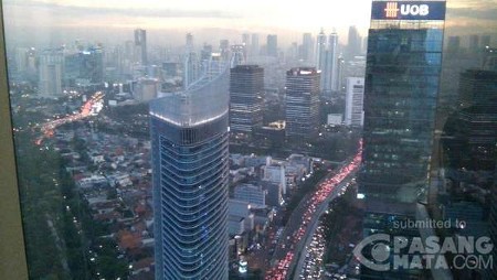 Beginilah Kondisi Kemacetan Jl Sudirman Dilihat dari Lantai 45
