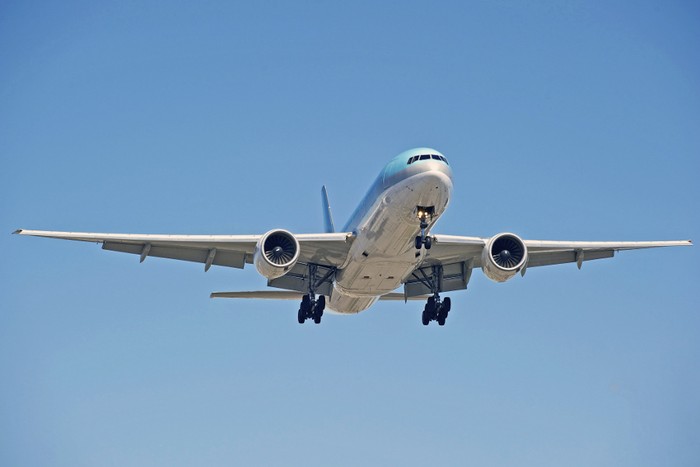 Traveloka.com & Bank Mega Promo Diskon Tiket Pesawat