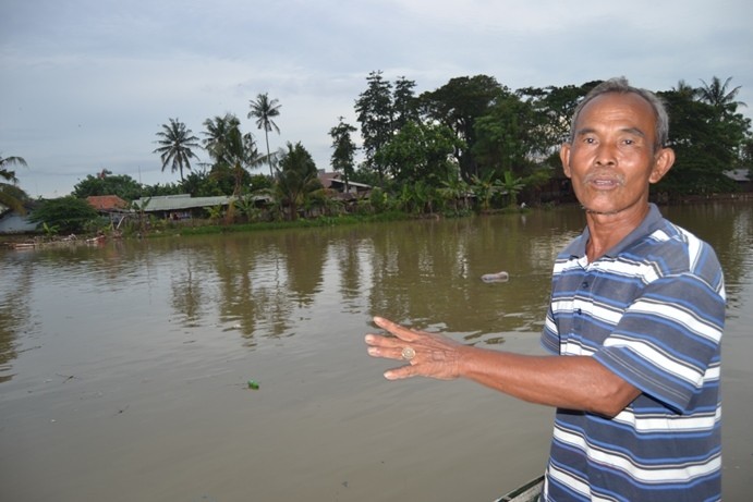 Lim Pendayung Sampan Terpikat Kabar Jokowi Mau Ikut Turun ke Comberan