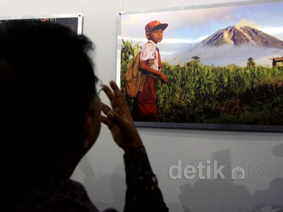 Launching Buku dan Pameran Foto Sinabung Kelud