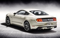 Mobil ini memiliki detail yang berbeda dari Mustang lainnya namun di sisi lain berupaya kembali ke Mustang asli yang dijual di tahun 1965. Istimewa/dok Ford.     