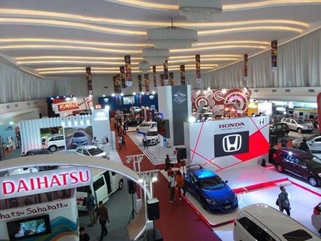 APM Pamerkan Mobil-mobil Baru di Semarang