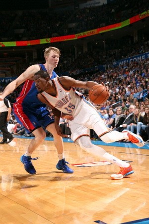 Durant Bantu Thunder Amankan Posisi Kedua Wilayah Barat