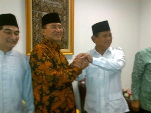 Ditemani Muzani dan Fadli Zon, Prabowo Tiba di Markas PPP