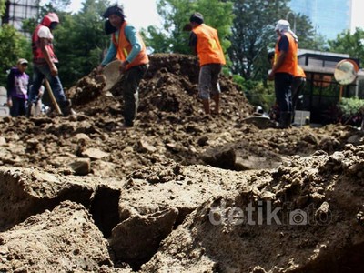 Lahan Parkir KPK Ditinggikan