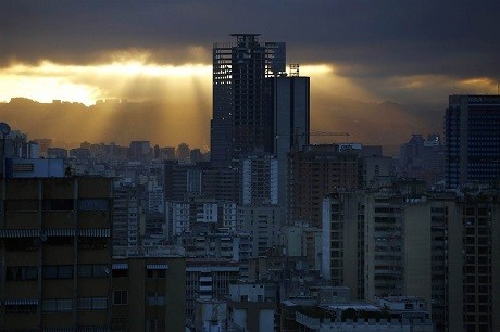 Rumah Kumuh Mencakar Langit Venezuela