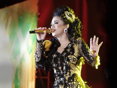 Penampilan Krisdayanti di Secretaries Week Malaysia