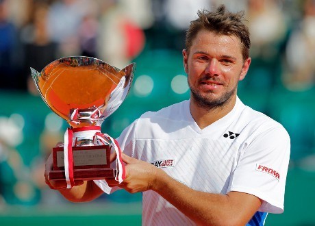 Taklukkan Federer, Wawrinka Juara