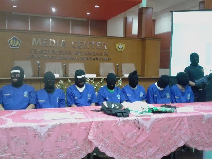 Sabu Rp 6 M Diamankan Bea Cukai dari 2 WN Malaysia di Pelabuhan di Riau