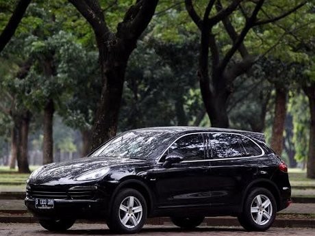 Bagaimana Rasanya Berada di Balik Kemudi Porsche Cayenne?