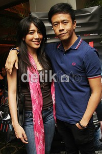 Keduanya kompak bergaya kasual. Pool/Gus Mun/detikFoto.