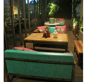 FJ On 7, Resto dengan Nuansa Vintage dan Eklektik di Kemang