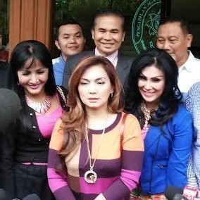 Nia Daniati Tak Hadir, Farhat Abbas Semangat Jalani Sidang