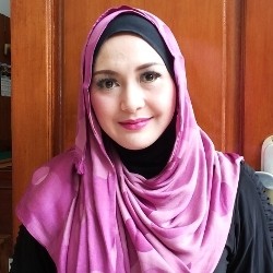 Temani Suami Sidang, Eddies Adelia Bawakan Burger dan Kentang Goreng