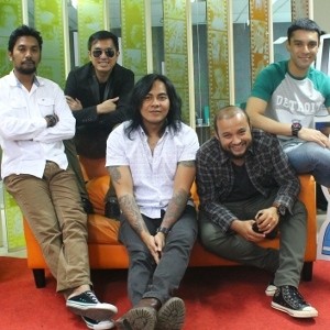 Ada Inul Daratista di Album Terakhir Element