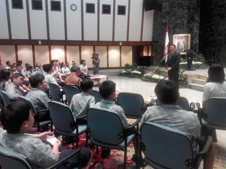 Ahok Menjawab Anak SD: Kita Nggak Bisa Jadi Malaikat, Jangan Pula Jadi Setan