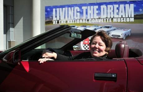 Wanita Ini Sumbang Chevy Corvette ke Museum
