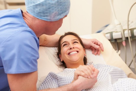Banyak Ibu Minta Operasi Caesar Saat Melahirkan, Ini Tanggapan Dokter
