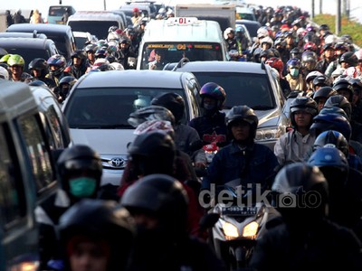 Lalu Lintas Kawasan Pasar Senen Macet