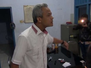 Belajar dari Gubernur Ganjar yang Mengamuk karena Pungli di Jembatan Timbang
