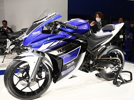 Sudah Dites di Jalanan, Yamaha R25 Meluncur Akhir Mei