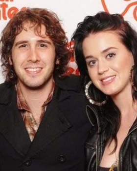Kisah Cinta Katy Perry yang Berbuah Lagu