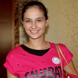 Marissa Nasution Bantah Tudingan Jadi Penyebab Perceraian Farah Quinn