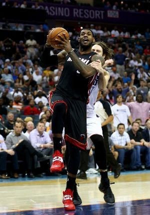 Singkirkan Bobcats, Heat ke Semifinal Wilayah