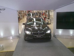 BMW Seri 5 Ini Mobil ke-50.000 yang Diproduksi di Sunter