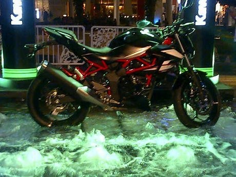 Kawasaki Luncurkan Z250SL Harga Rp 38,9 Jutaan