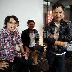 Jalin Silaturahmi, Para Istri Band Wali Rutin Gelar Arisan