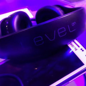 Samsung Level Music Menggoyang