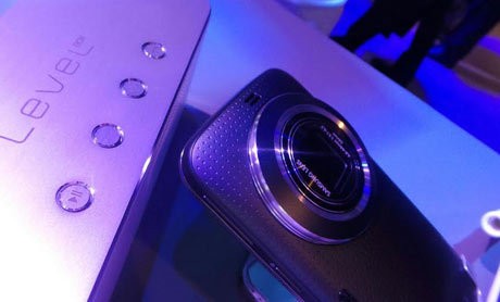 Galaxy K Zoom, Ini Ponsel atau Kamera?