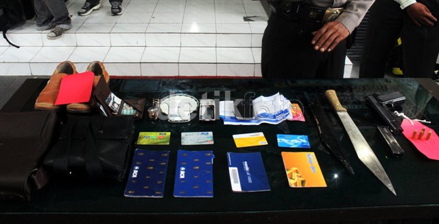 Dua Pencuri di ATM Modus Ganjal Korek di SPBU Didor Polisi
