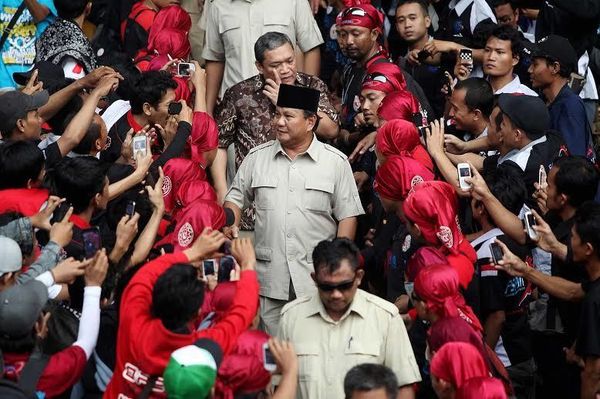 Di Depan Buruh  Prabowo Singgung Politik Santun dan 