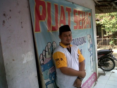 Jadi Anggota DPRD Kota Serang, Iyus Tetap akan Jadi Tukang Urut