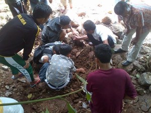 Geolog: Jika Pemburu Batu Akik di Cilandak Rusak Lingkungan, Aksi Mereka Harus Distop