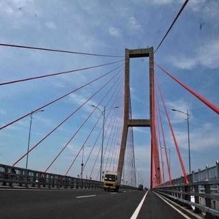 Hatta: Pengembangan Suramadu Mandek Akibat Pembebasan Lahan
