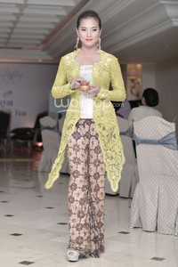 Amy Atmanto. Trunk Show 2014 at Hotel Mahakam. Jakarta. [Foto: Mohammad Abduh/Wolipop]